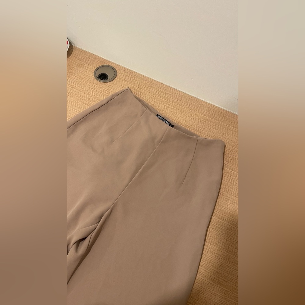 SOLD - PrettyLittleThing Tan High-Waisted Trousers🤎